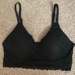 PINK LACE WIRELESS PUSH-UP BRALETTE